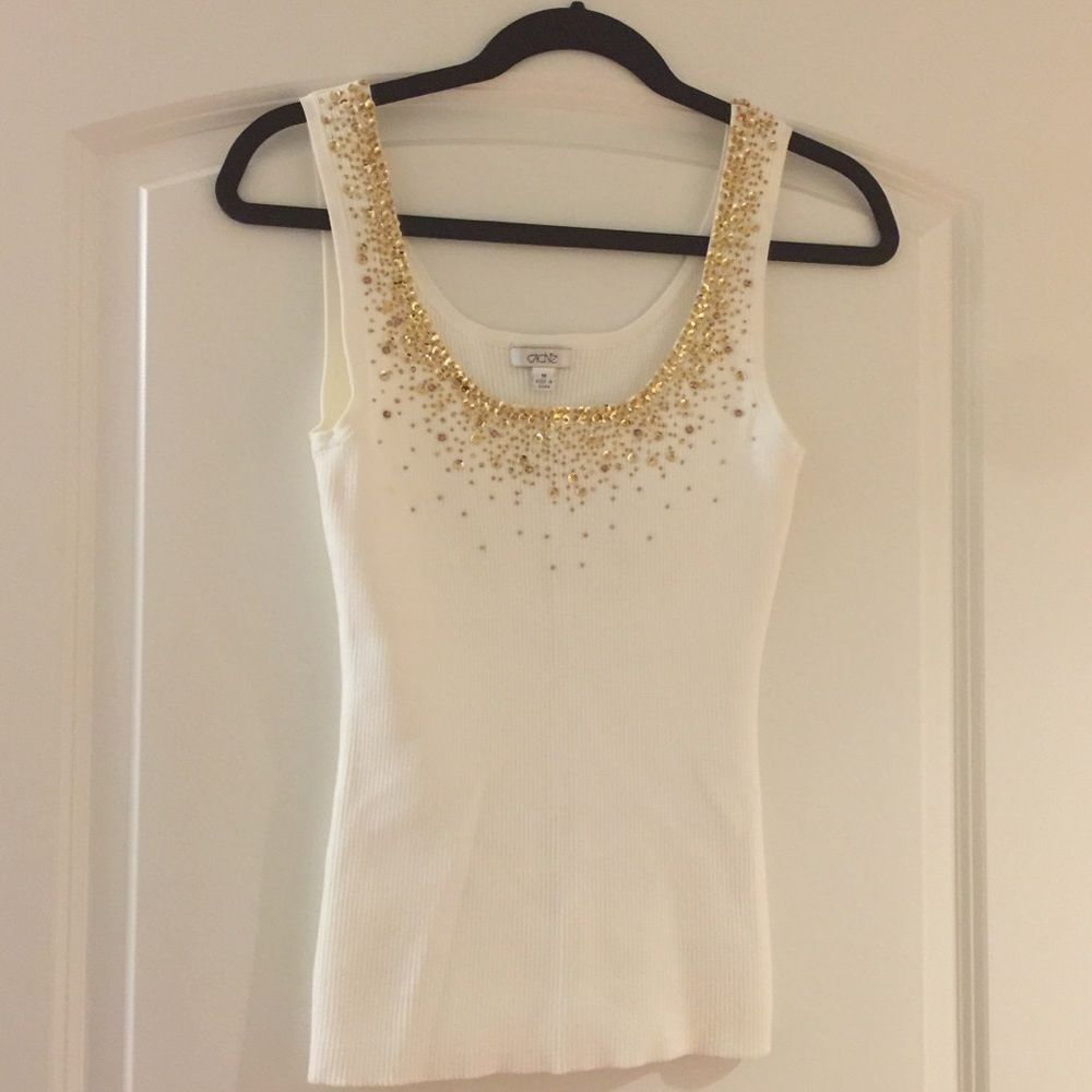 White Cache Top With Gold Sequence - image 4
